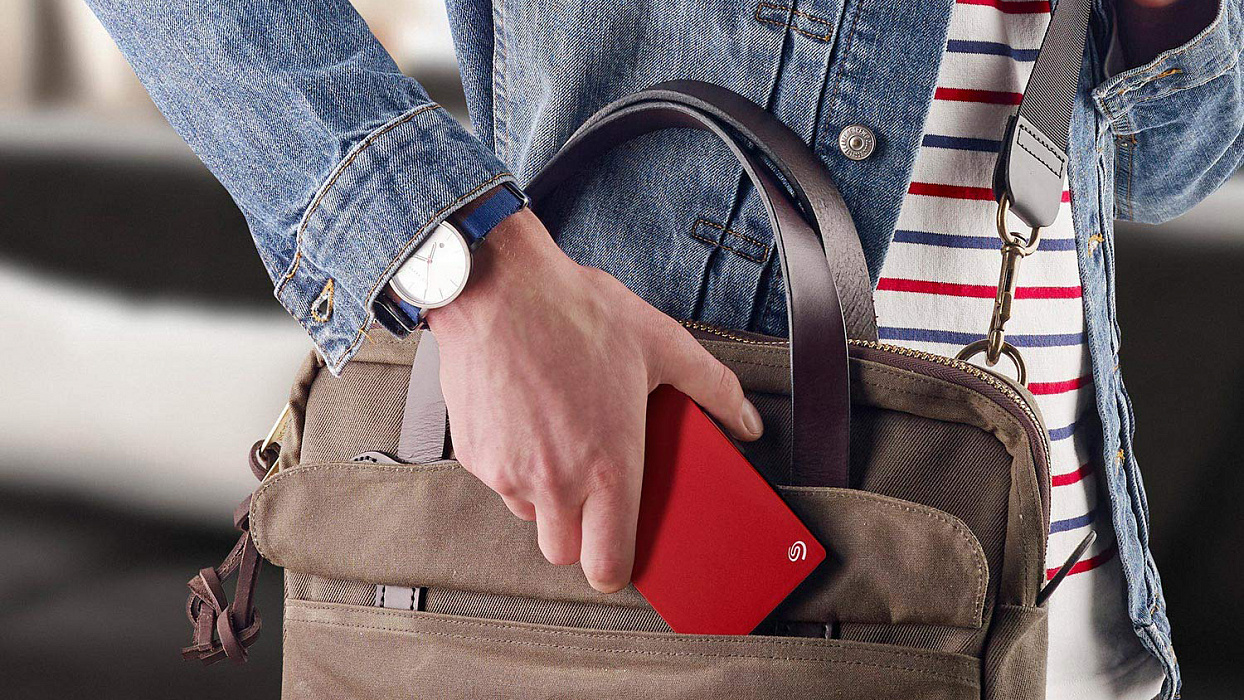 Внешний жесткий диск Seagate Backup Plus Slim 2.5" USB 3.0 1Tb HDD STHN1000403 (Red) купить в интернет-магазине icover