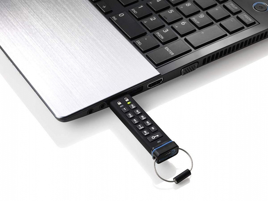 Защищенный флеш-накопитель iStorage DatAshur 4Gb (Black) купить в интернет-магазине icover