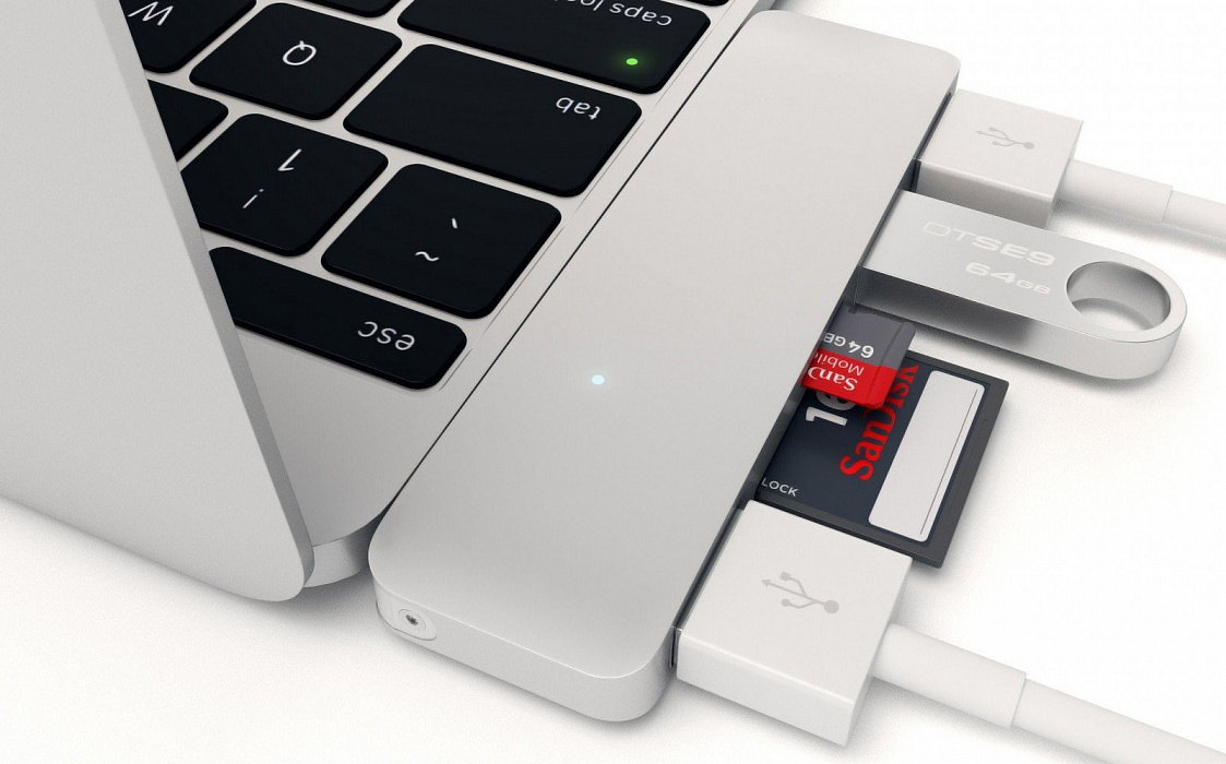 USB-концентратор Satechi Aluminum Combo (ST-TCUHS) USB Type C (Silver) купить в интернет-магазине icover