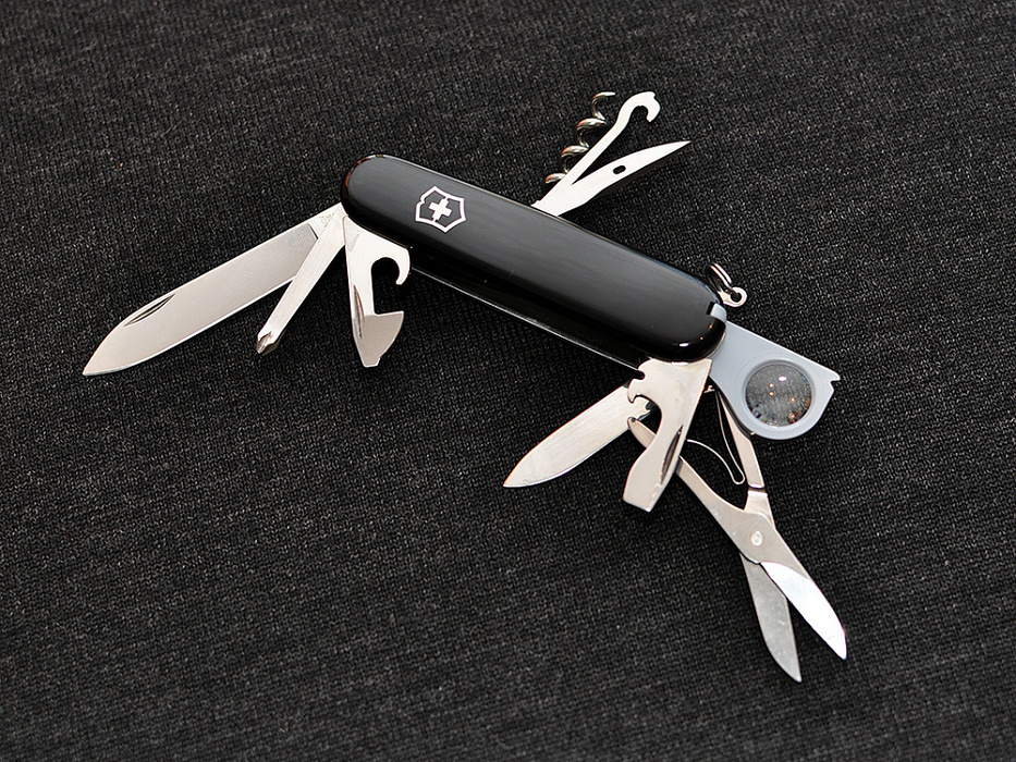 Victorinox Explorer (1.6705.3) - нож перочинный (Black) купить в интернет-магазине icover