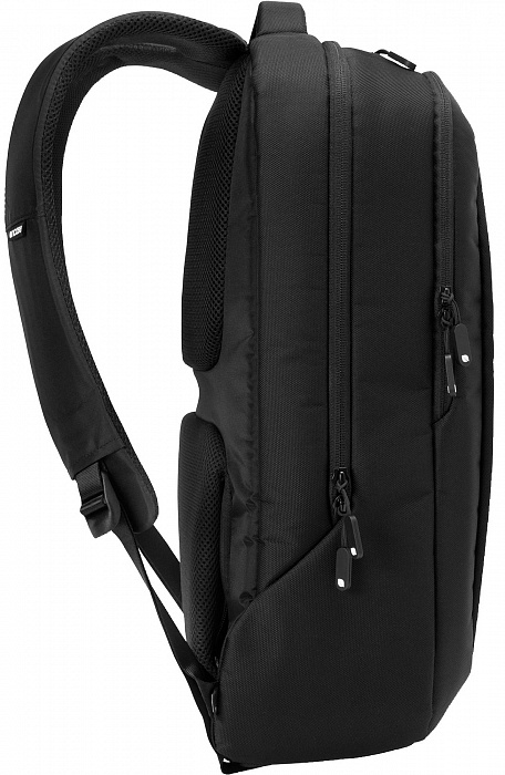 Incase Nylon Tech Pack (CL55301) - рюкзак для MacBook 17'' (Black) купить в интернет-магазине icover