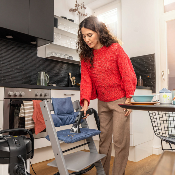 Моющий пылесос Karcher SE 4 Plus (1.081-170.0) купить в интернет-магазине icover