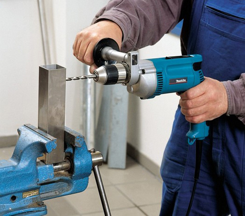 Makita DP4001 (135725) - безударная дрель купить в интернет-магазине icover