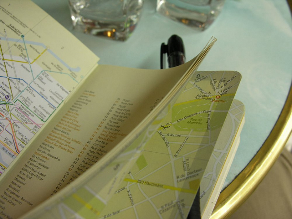 Moleskine City Notebook Berlin (CN003) - записная книжка (Black) купить в интернет-магазине icover