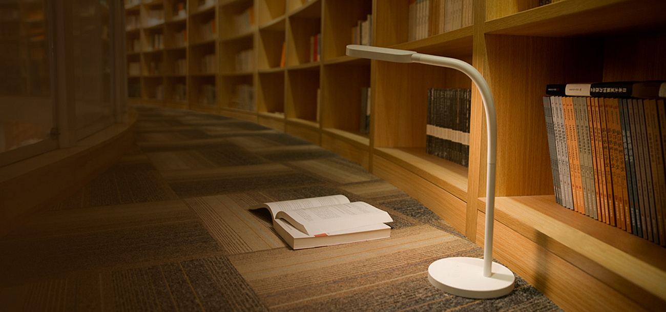 Настольная лампа Xiaomi Yeelight LED Desk Lamp YLTD02YL (White) купить в интернет-магазине icover