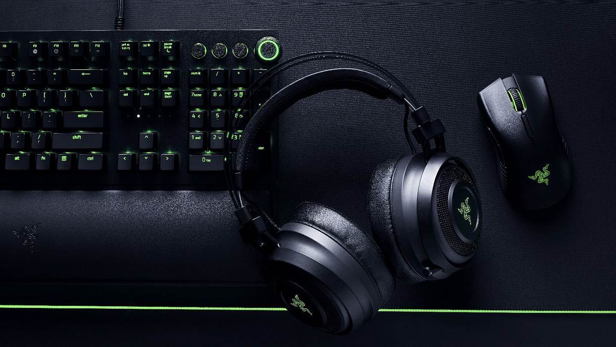Игровая гарнитура Razer Nari Ultimate Wireless RZ04-02670100-R3M1 (Black/Green) купить в интернет-магазине icover