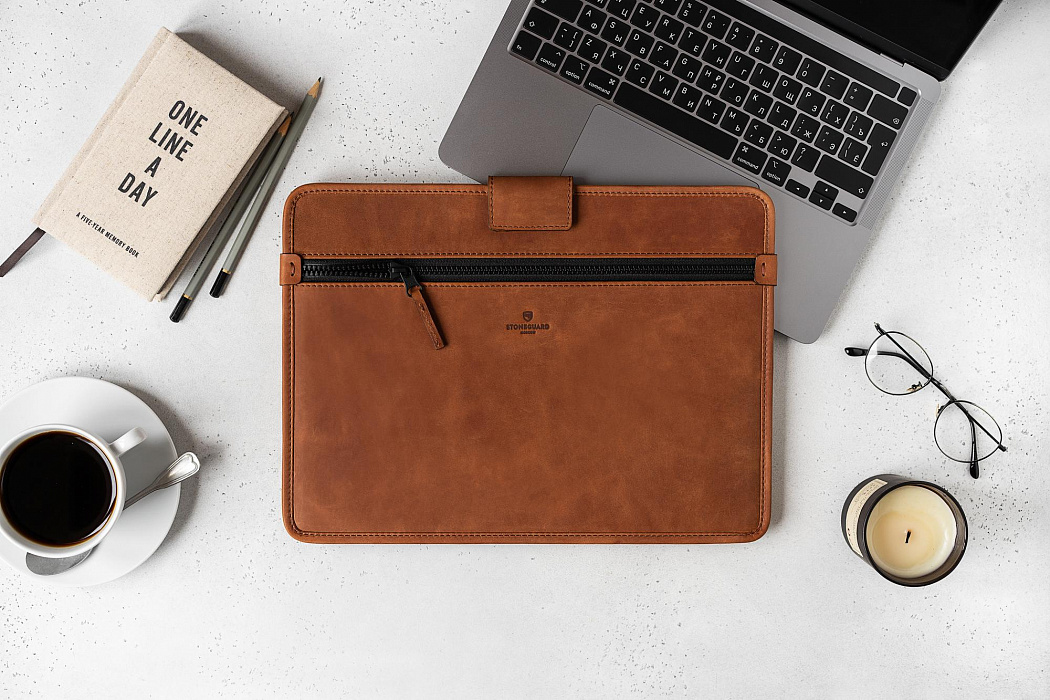 Чехол Stoneguard 551 для MacBook Pro/Air 13'' (Rust) купить в интернет-магазине icover