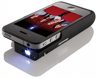 Brookstone Pocket Projector - проектор для iPhone 4/4S