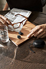 Bluetooth-наушники Bang & Olufsen Beoplay E8 с микрофоном (Black) купить в интернет-магазине icover
