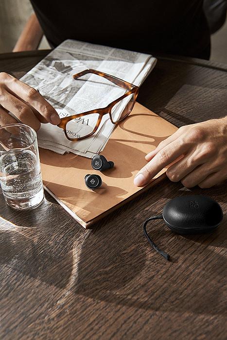 Bluetooth-наушники Bang & Olufsen Beoplay E8 с микрофоном (Black) купить в интернет-магазине icover