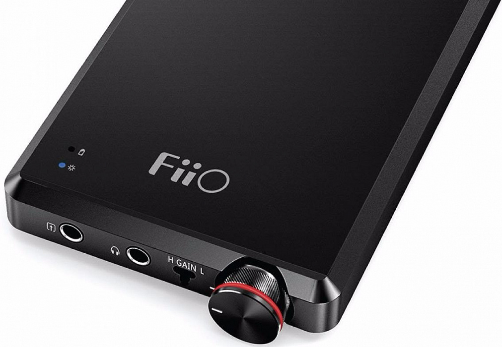 Усилитель FIIO A5 15119061 для наушников (Black) купить в интернет-магазине icover