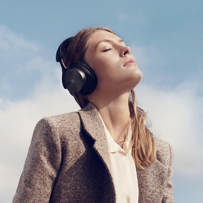 Беспроводные наушники Bang & Olufsen Beoplay H95 (Black/Engraved) купить в интернет-магазине icover