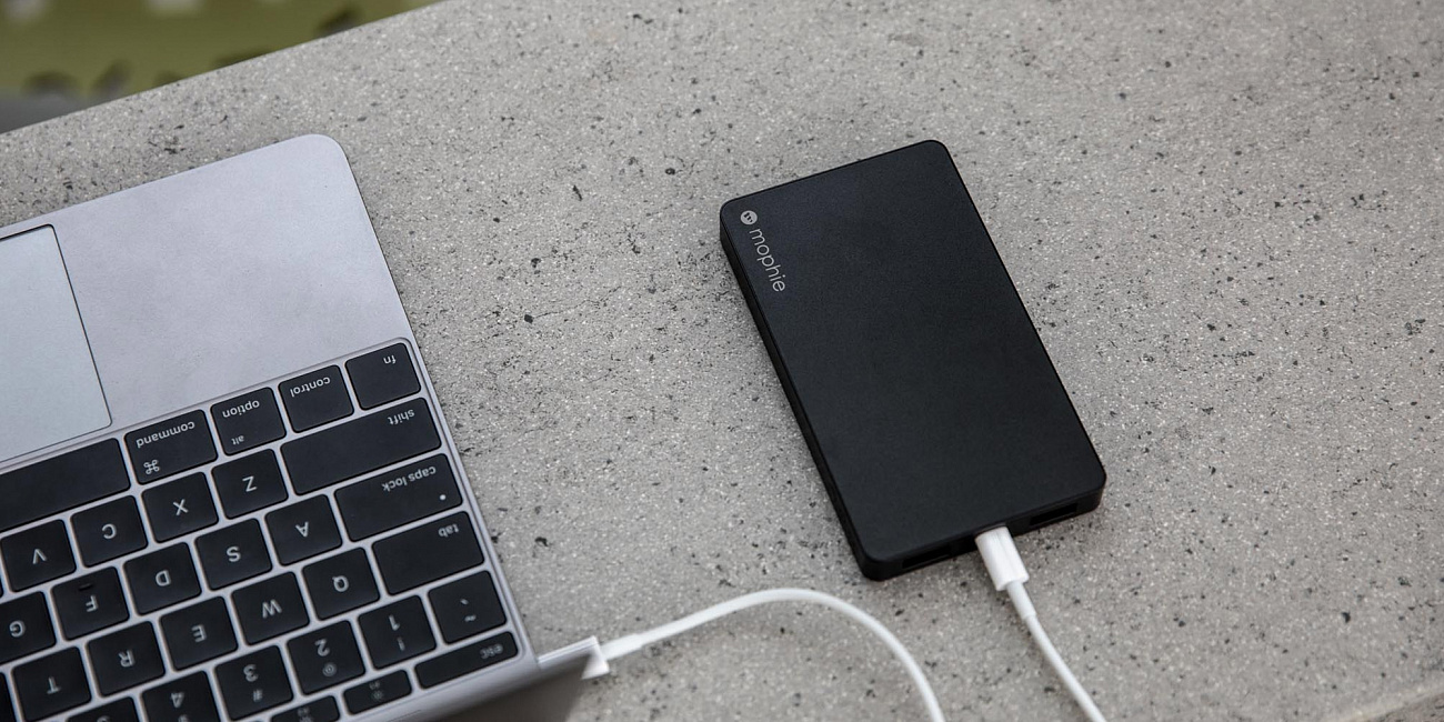 Внешний аккумулятор Mophie Powerstation Lightning 5000 mAh (Black) купить в интернет-магазине icover