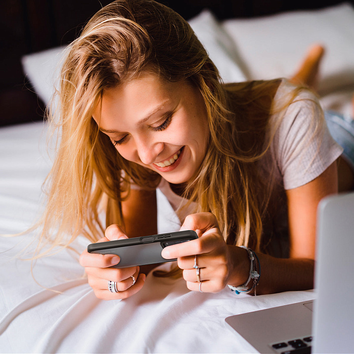 Чехлы для Apple iPhone, Samsung Galaxy