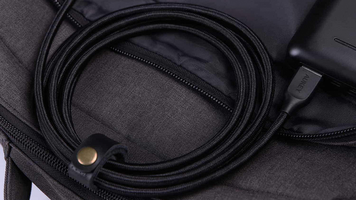 Кабель Aukey Braided Nylon (CB-AC1) USB-C to USB-A 3.1 1.2m (Black) купить в интернет-магазине icover