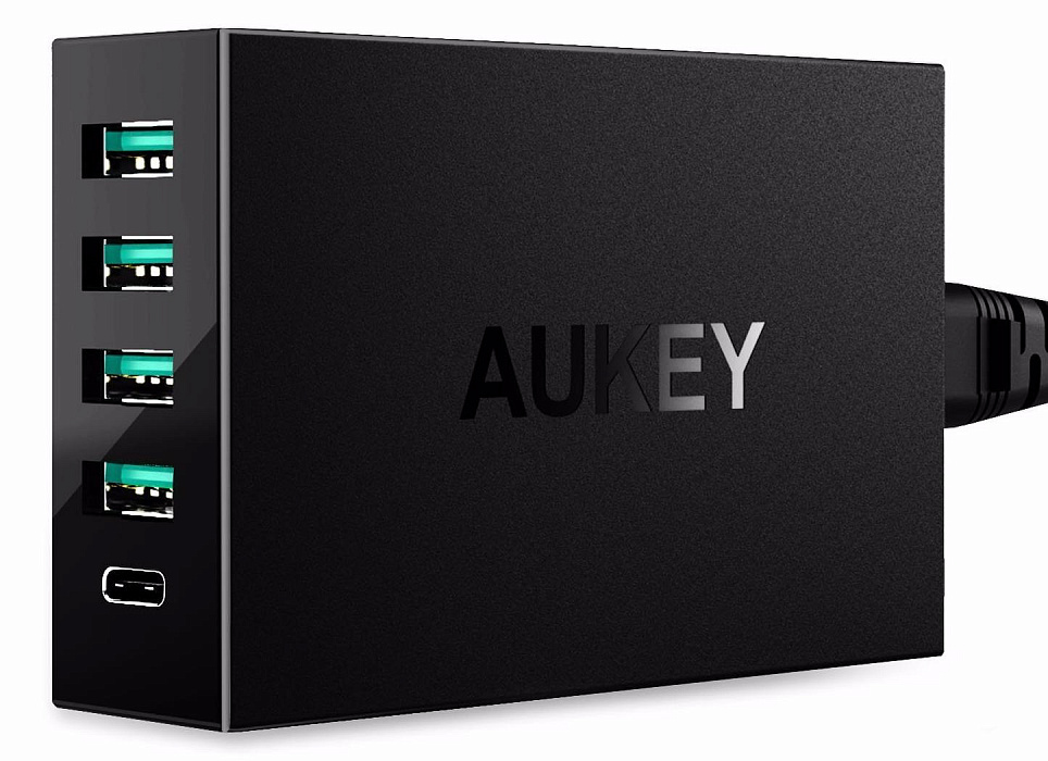Сетевой адаптер Aukey Fast Charge Qualcomm QC 3.0 PA-Y5 (Black) купить в интернет-магазине icover