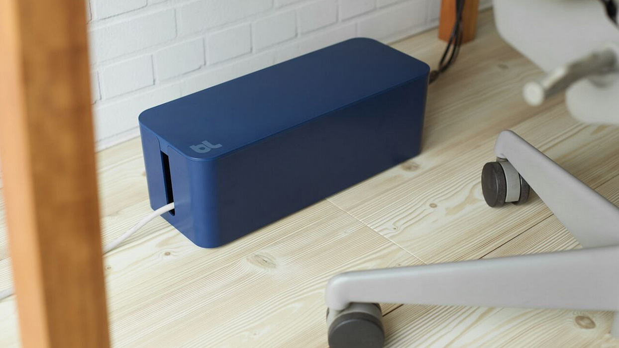 Органайзер для проводов Bluelounge CableBox BLUCB-01-MB (Moonlight Blue) купить в интернет-магазине icover
