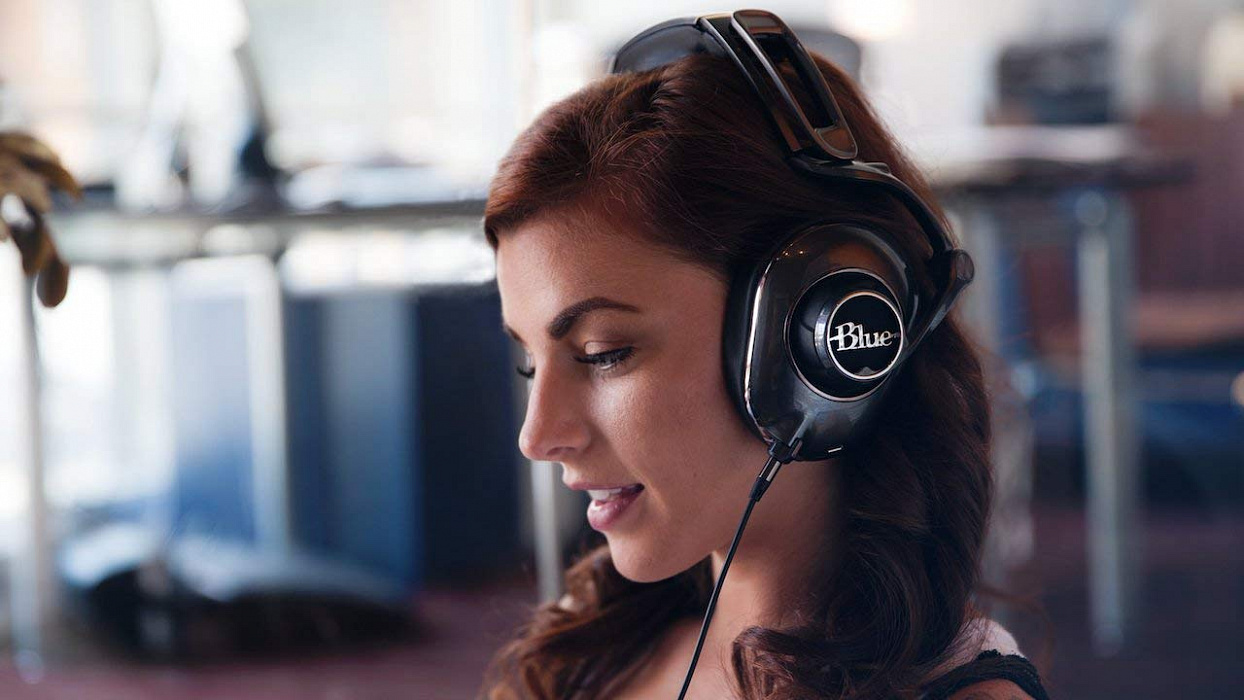 Наушники с усилителем Blue Microphones Mo-Fi (Black) купить в интернет-магазине icover