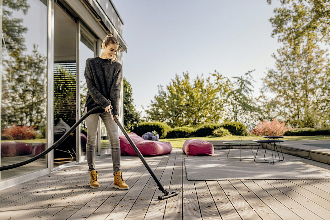 Профессиональный пылесос Karcher WD 2 Plus S V-15/4/18 (1.628-050.0) купить в интернет-магазине icover