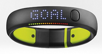 Nike+ Fuelband SE L (20см) - спортивный браслет для iPhone/iPod/iPad (Green)