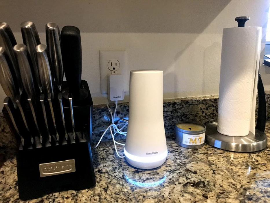 Система умного дома SimpliSafe The Essentials (Cloud) купить в интернет-магазине icover