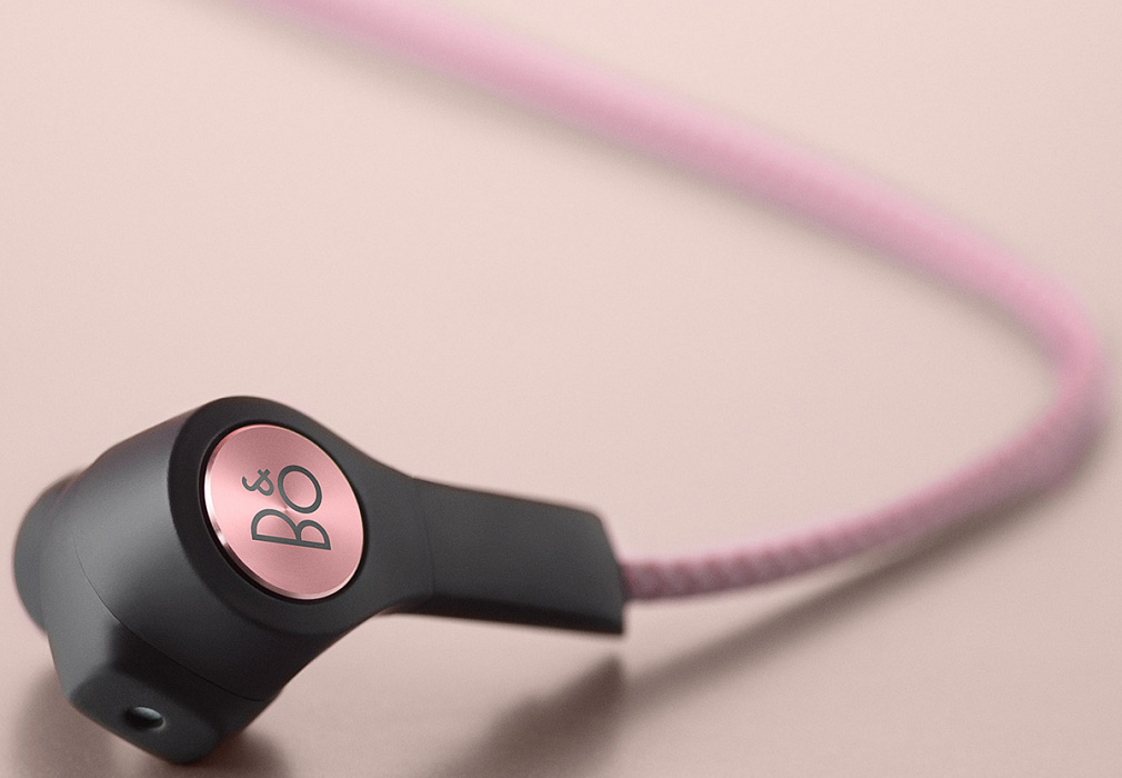 Беспроводные наушники Bang & Olufsen BeoPlay H5 (Dusty Rose) купить в интернет-магазине icover
