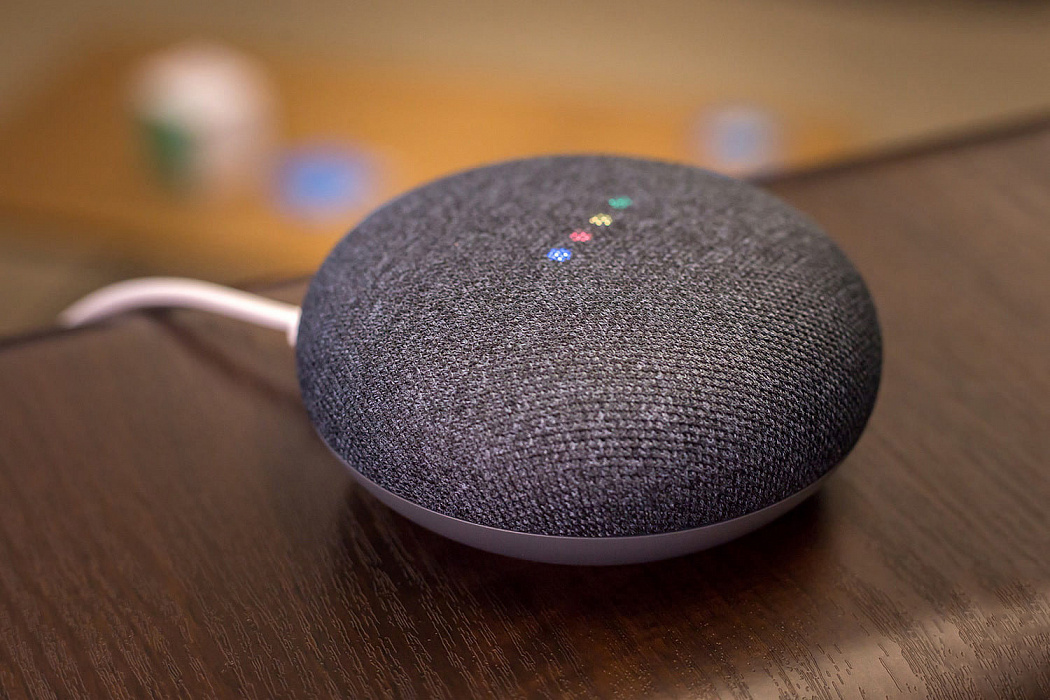 Умная колонка Google Home Mini (Black) купить в интернет-магазине icover