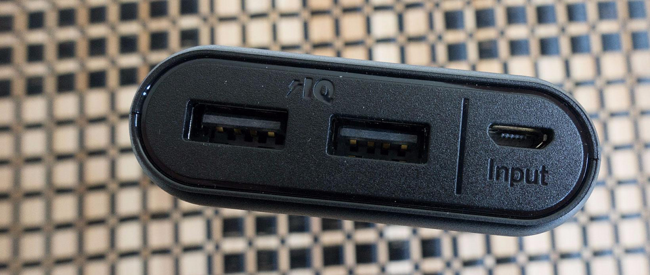 Anker PowerCore 15600mAh (A1252H11) - внешний аккумулятор (Black) купить в интернет-магазине icover