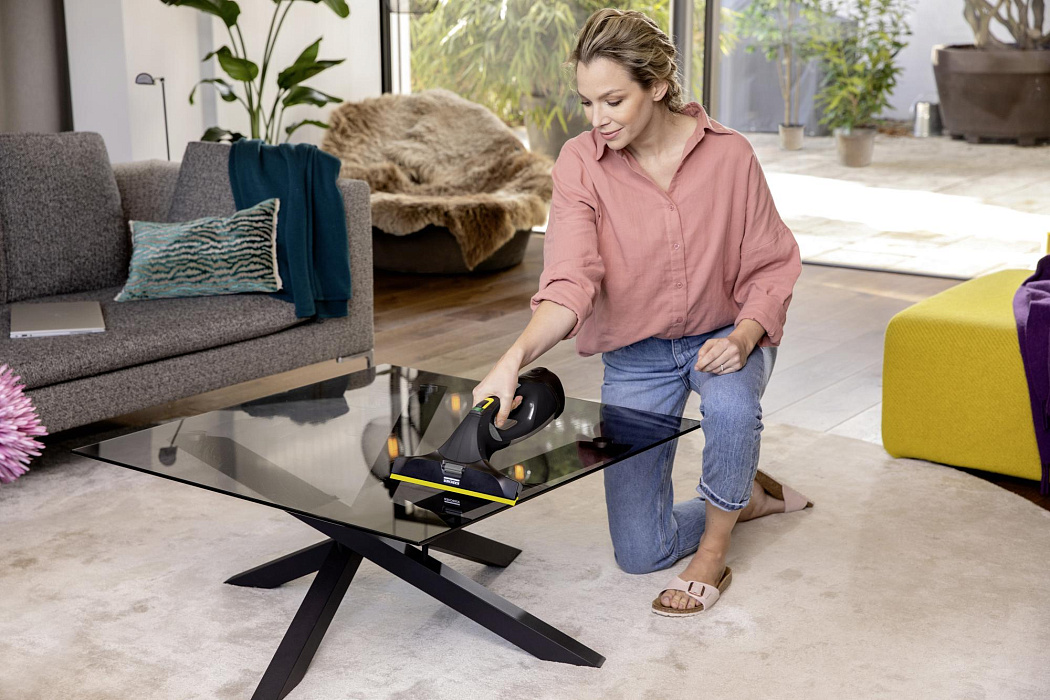 Стеклоочиститель Karcher WV 5 Plus N Black Edition (1.633-467.0) купить в интернет-магазине icover
