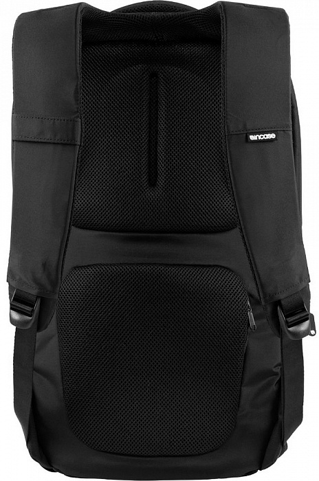 Incase Nylon Tech Pack (CL55301) - рюкзак для MacBook 17'' (Black) купить в интернет-магазине icover