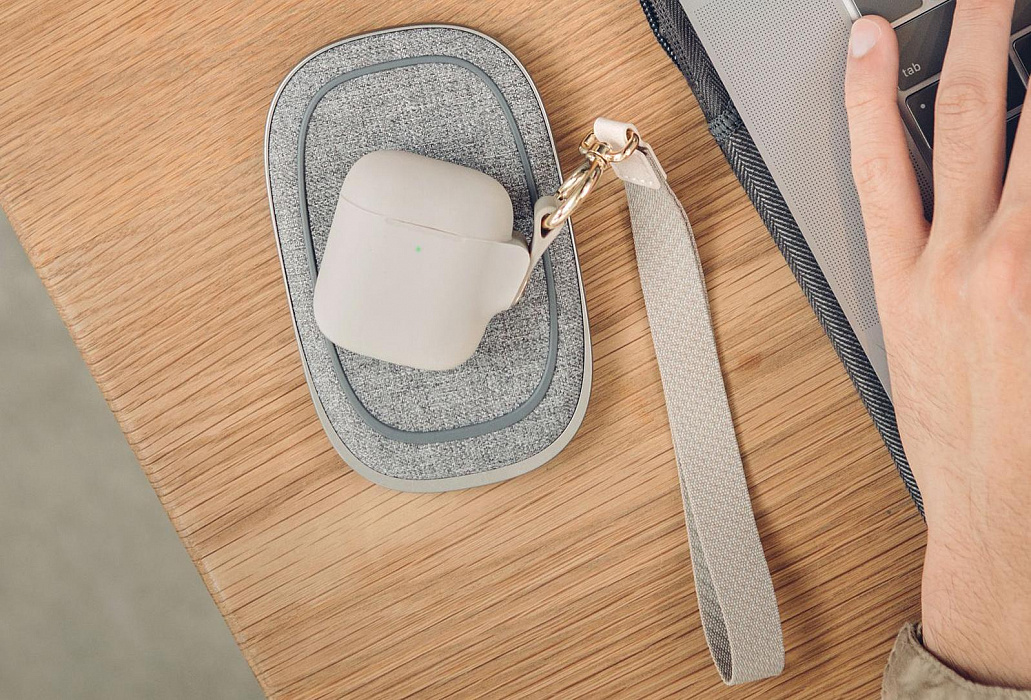 Чехол Moshi Pebbo (99MO123161) для AirPods (Savanna Beige) купить в интернет-магазине icover