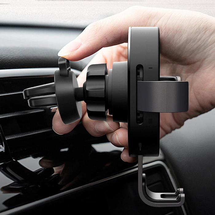 Автомобильный держатель Xiaomi 70Mai Car Wireless Charger для смартфона (Black) купить в интернет-магазине icover