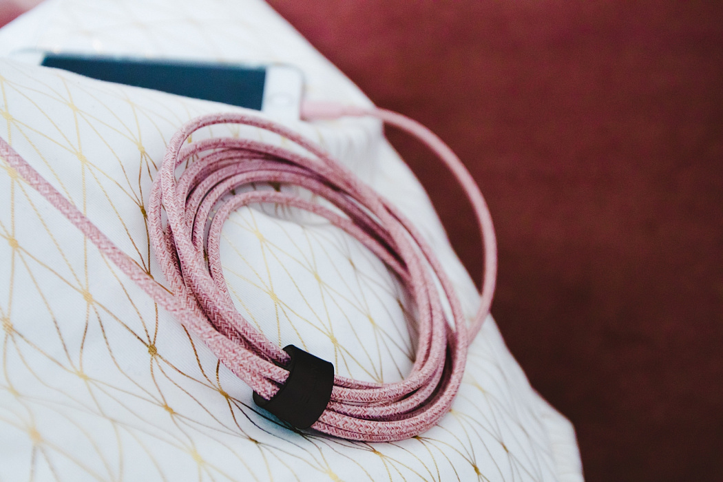 Кабель для iPhone, iPad Native Union Belt Cable (BELT-KV-L-ROSE-3) USB to Lightning 3m (Pink) купить в интернет-магазине icover
