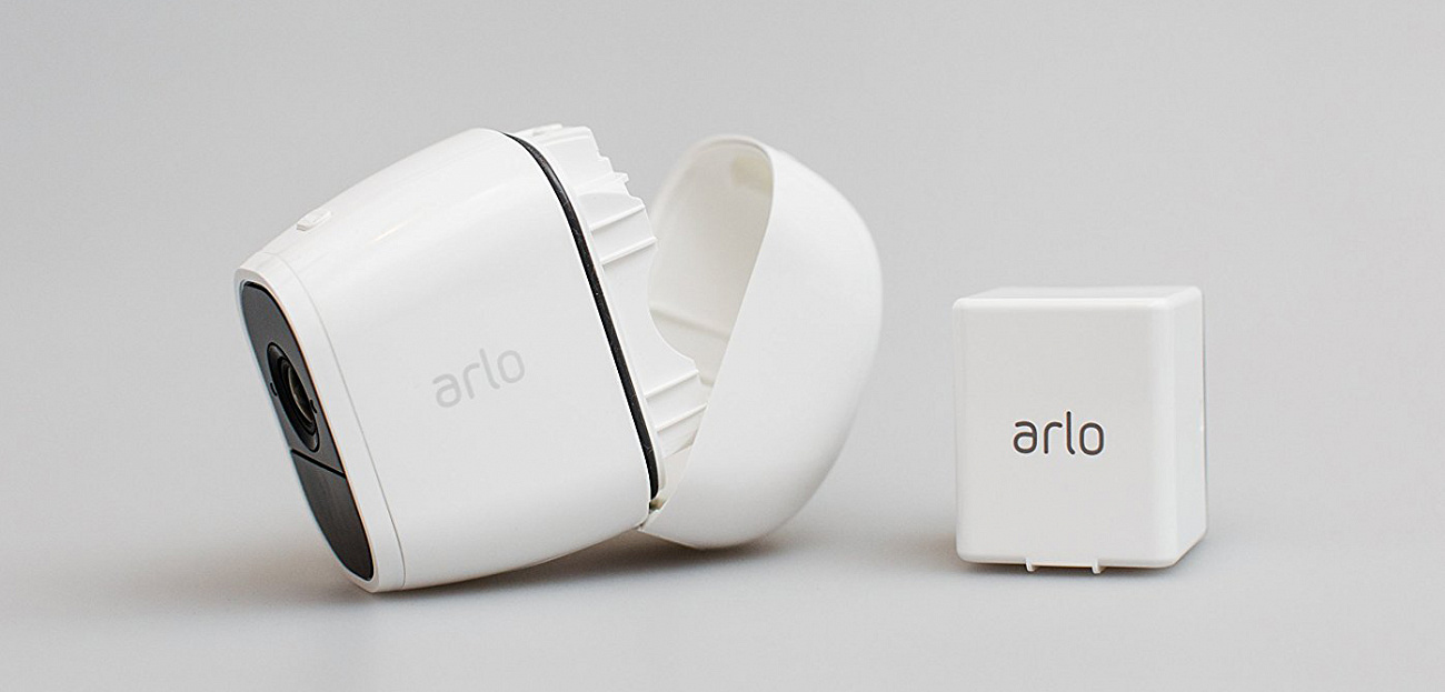 Комплект видеонаблюдения Netgear Arlo Pro 2 с двумя камерами (White) купить в интернет-магазине icover