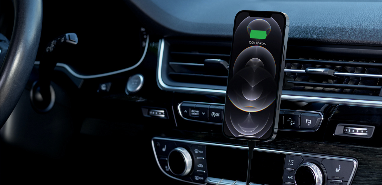 Беспроводное зарядное устройство Belkin Boost Charge Magnetic Wireless Car Charger 10W (WIC004btBK-NC) купить в интернет-магазине icover