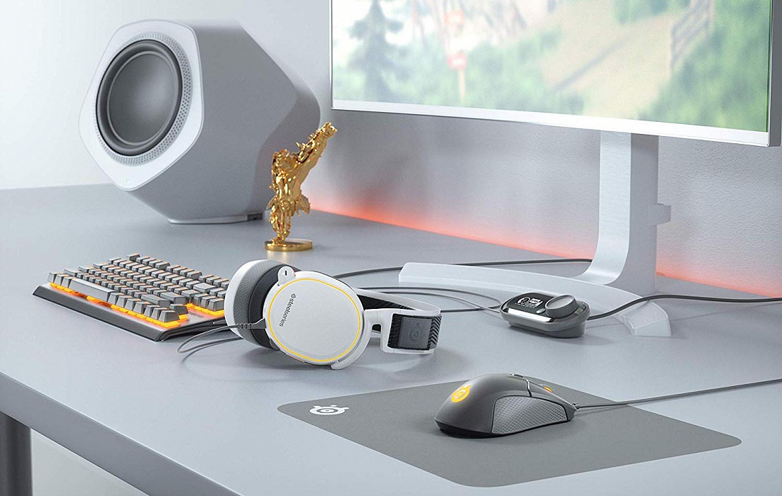 Наушники с микрофоном Steelseries Arctis Pro GameDAC (White) купить в интернет-магазине icover