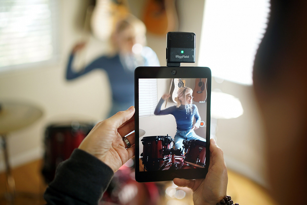 Конденсаторный микрофон IK Multimedia iRig Mic Field для iOS-устройств (Black) купить в интернет-магазине icover