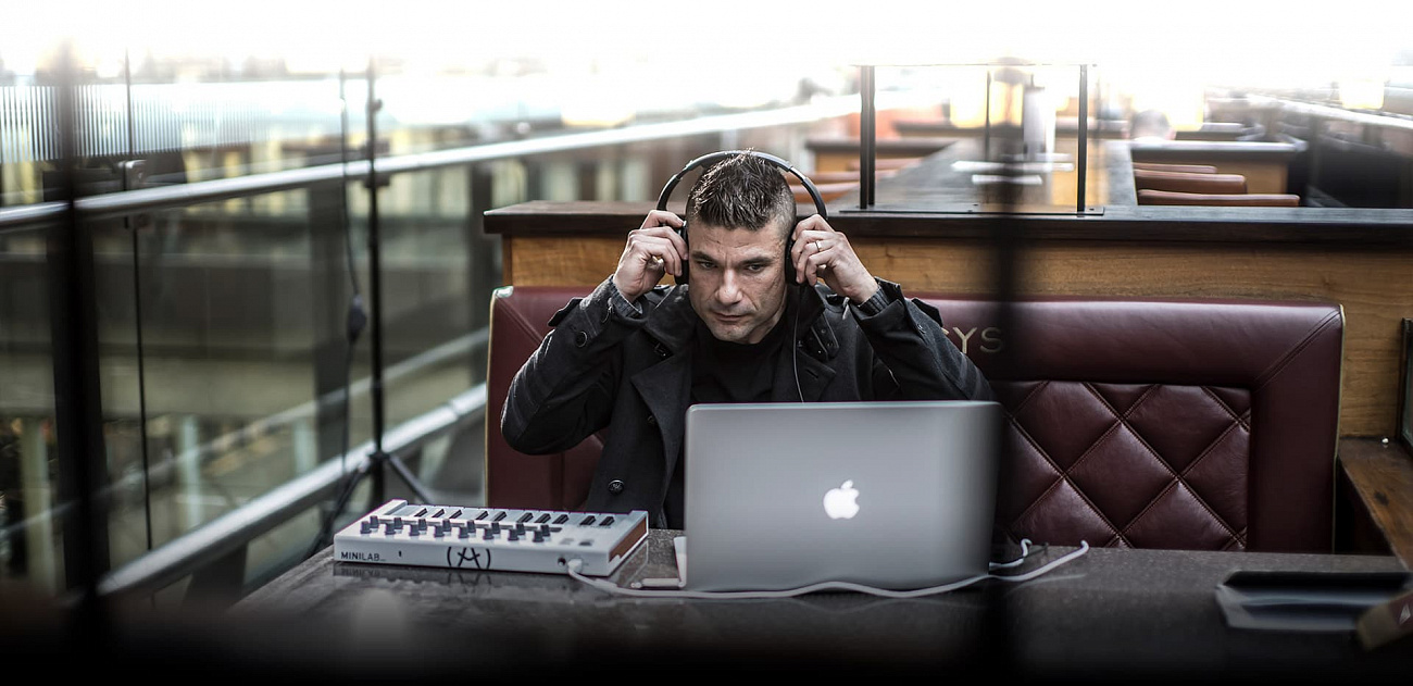 MIDI-клавиатура Arturia MiniLab MkII (MCI54480) купить в интернет-магазине icover