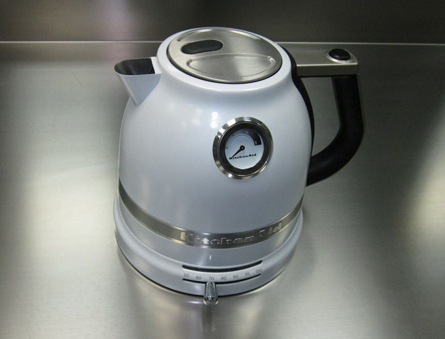 Электрический чайник KitchenAid Electric Kettle Artisan 5KEK1522EFP (Sugar Pearl Silver) купить в интернет-магазине icover