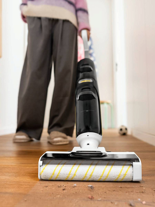 Вертикальный моющий пылесос Karcher FCV 4 Dry (1.056-135.0) купить в интернет-магазине icover