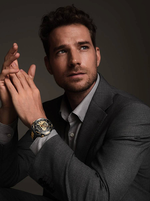 Умные часы Huawei Watch Ultimate Design CLB-B39 (Golden Titanium) купить в интернет-магазине icover