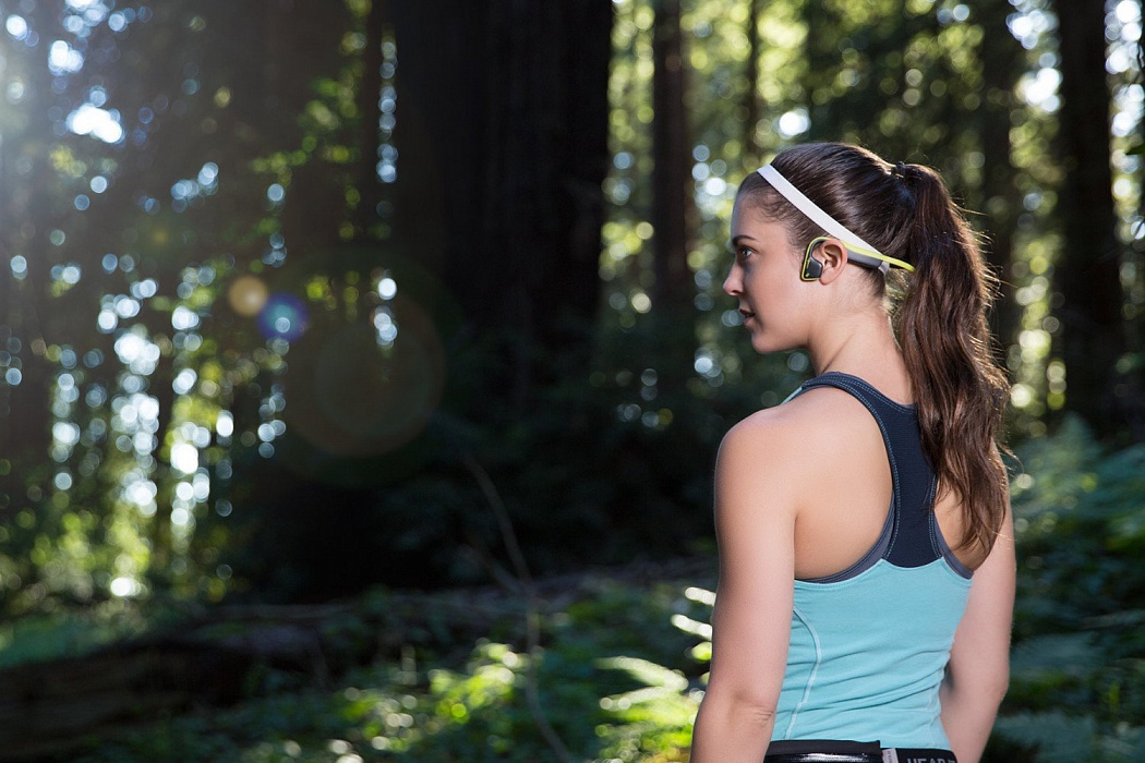 Стерео Bluetooth-гарнитура AfterShokz Trekz Titanium AS600IG (Ivy Green) купить в интернет-магазине icover