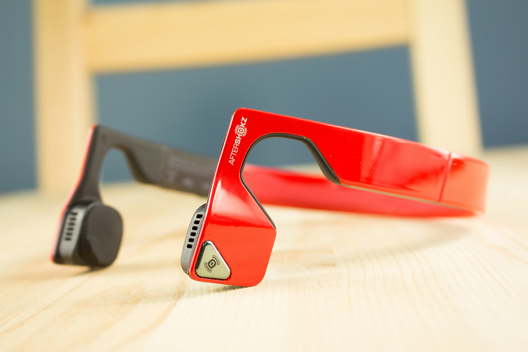 Беспроводные вибрационные наушники AfterShokz Bluez 2S (Red) купить в интернет-магазине icover