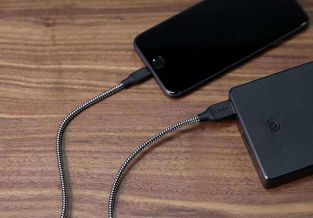 Кабель-переходник для iPod, iPhone, iPad Aukey CB-AL2 USB to Lightning (Black) купить в интернет-магазине icover