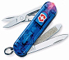 Многофункциональный нож-брелок Victorinox Classic SwissLite 58 мм 0.6228.T2 (Blue Transparent) купить в интернет-магазине icover
