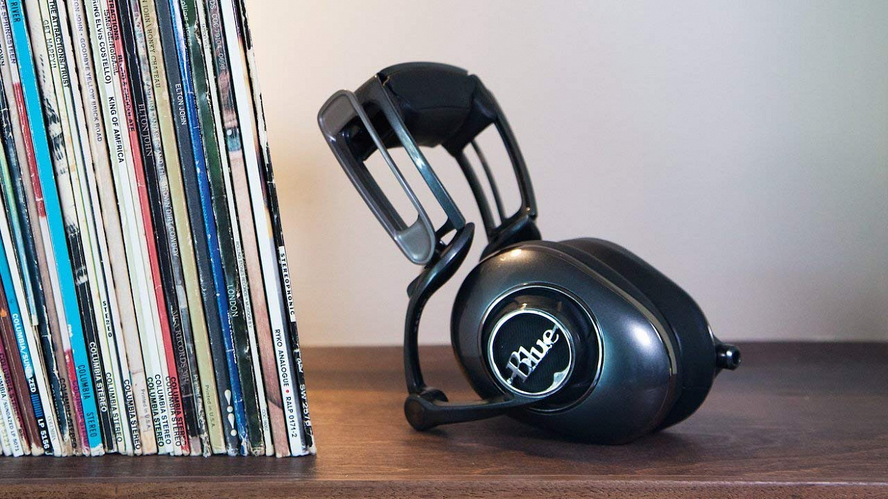 Наушники с усилителем Blue Microphones Mo-Fi (Black) купить в интернет-магазине icover