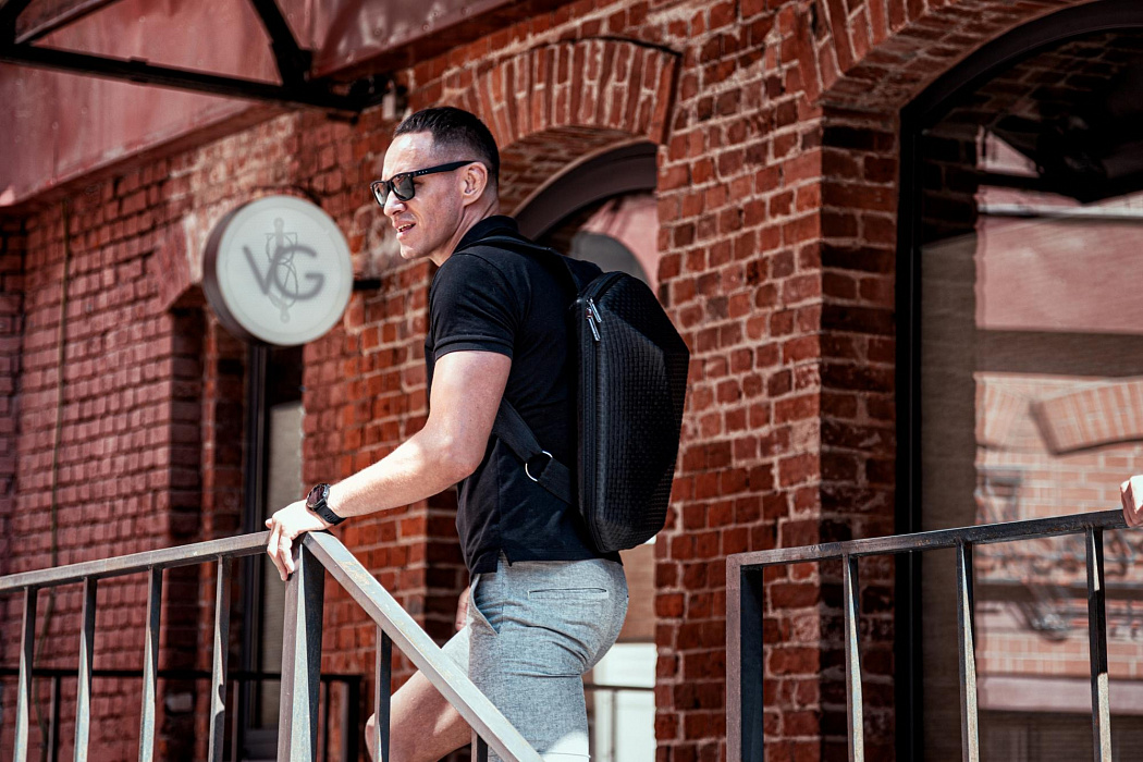 Рюкзак City Vagabond EVO для ноутбука 15.6" (Black) купить в интернет-магазине icover