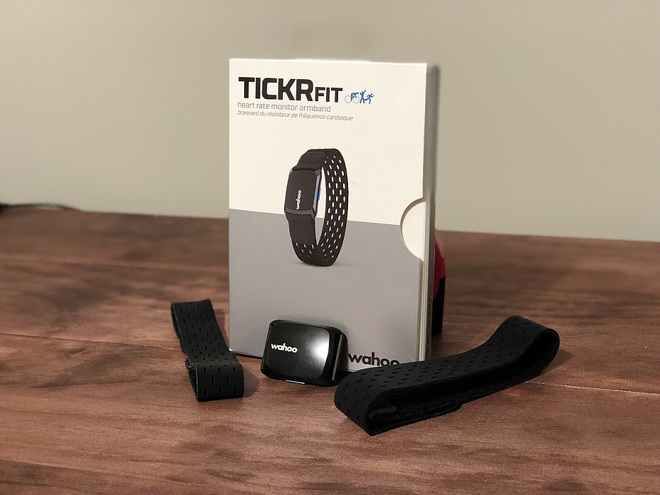 Пульсометр Wahoo TICKR Fit WFBTHR03 (Black) купить в интернет-магазине icover