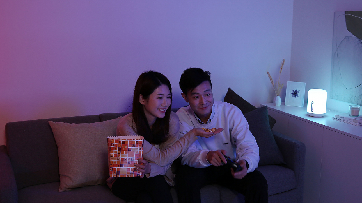 Умная лампа Xiaomi Mijia Bedside Lamp 2 с Apple Homekit (MJCTD02YL) купить в интернет-магазине icover