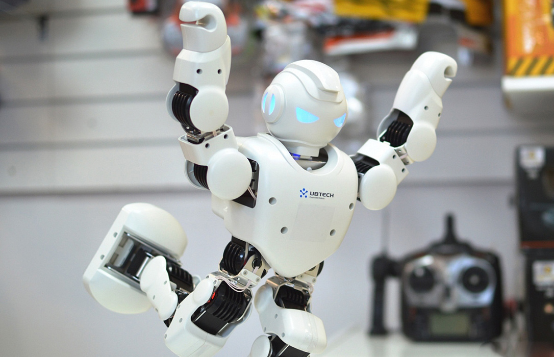 Робот-гуманоид Ubtech Alpha 1 Pro (White) купить в интернет-магазине icover